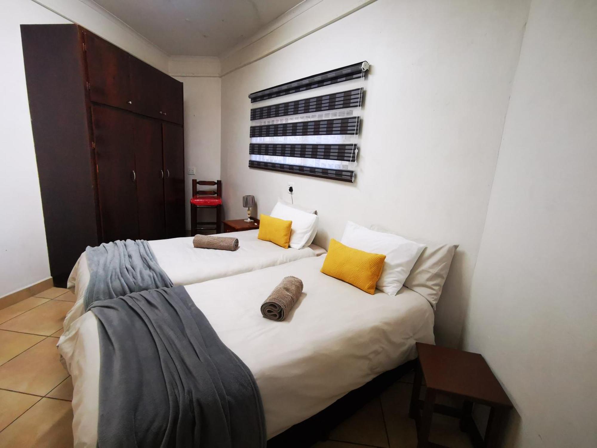 The Yellow Butterfly Vereeniging Quarto foto